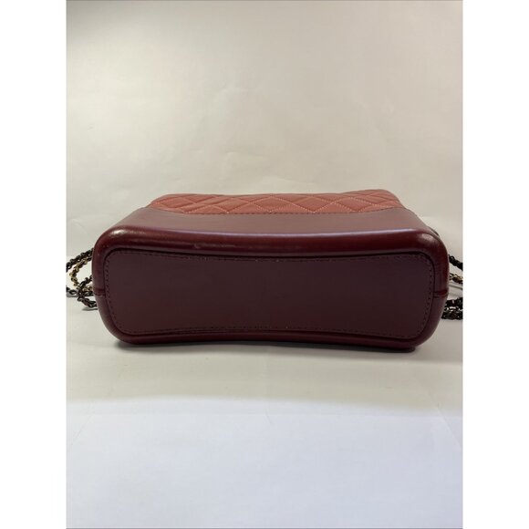 CHANEL Gabrielle Small Hobo Crossbody Bag Red Aged Calfskin Quilted Leather - Picture 3 of 16